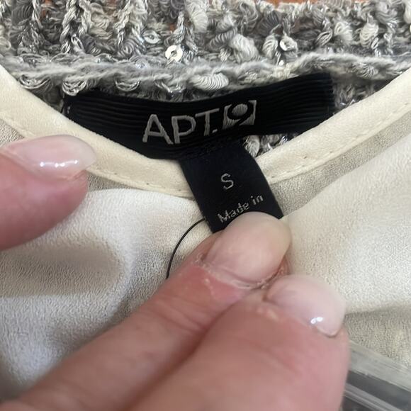 Apt 9 Sparkly grey sweater with attached cami underneath size small - Picture 5 of 7